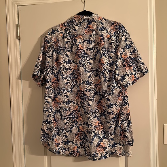 NWT Nautica | Hawaiian pineapple short sleeve button down shirt - Picture 4 of 4